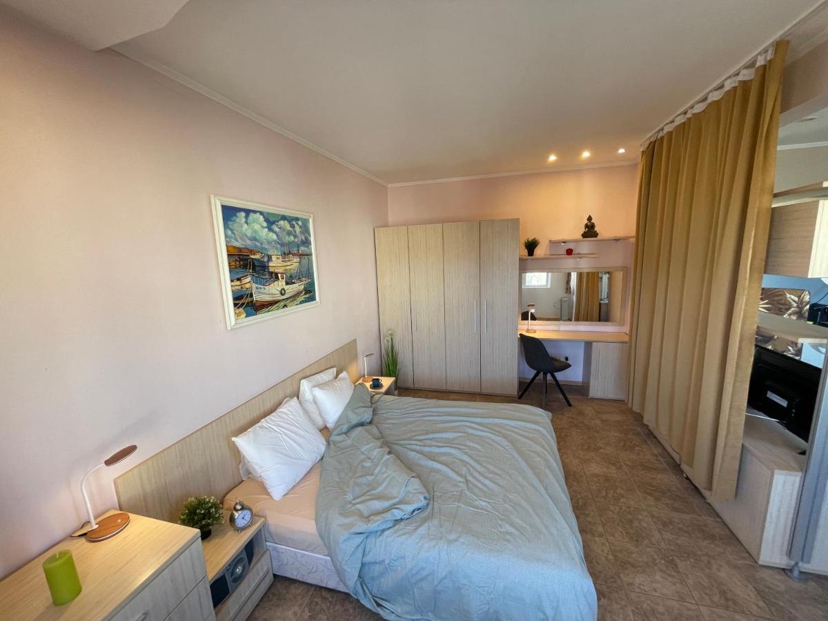 Varna Apartment * Warna