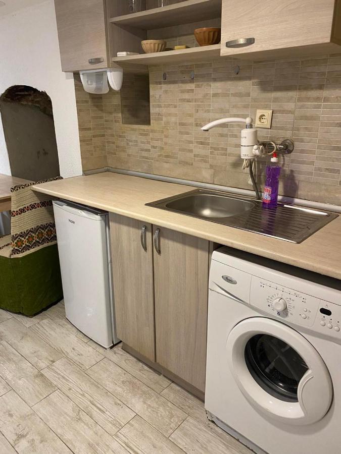 Apartment 27 юли *